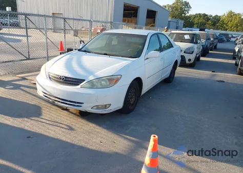 2003 Toyota Camry Xle z USA, uszkodzony, nr VIN 4T1BE30K93U222624